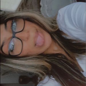 Meet your Posher, Isabela